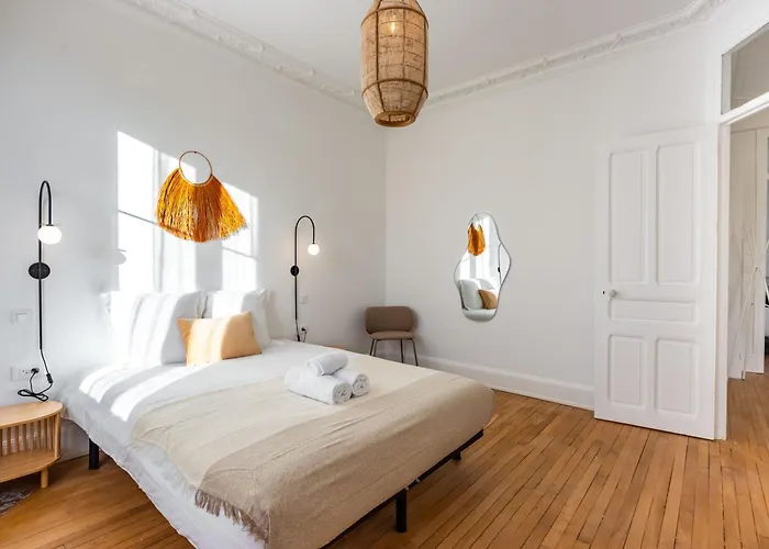 Апартаменты Le De Medreville * *